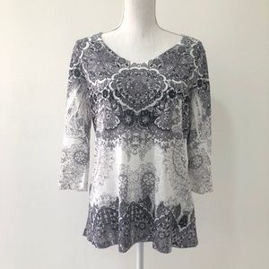 Tru Self 3/4 Sleeve Top Size Large